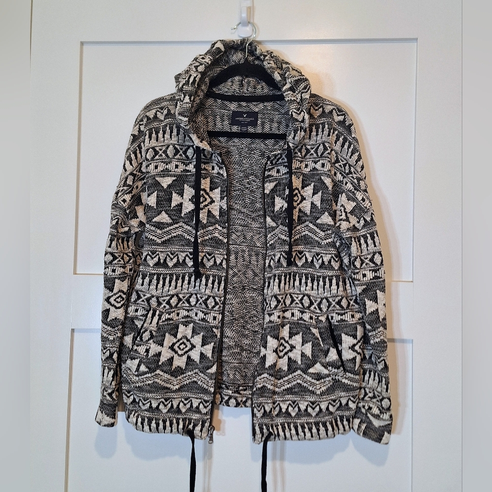 American Eagle Outfitters Aztec black white Sweater Med